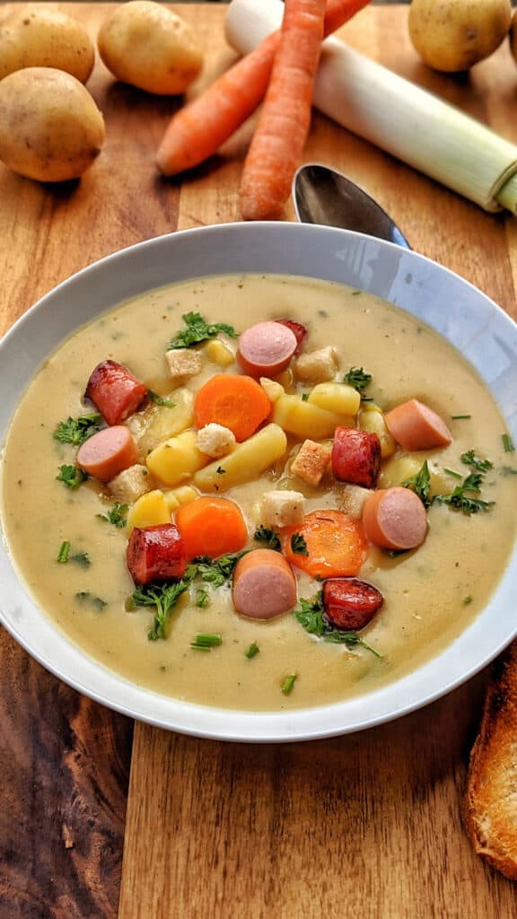 Omas Kartoffelsuppe mit oder ohne Würstchen - Instakoch.de