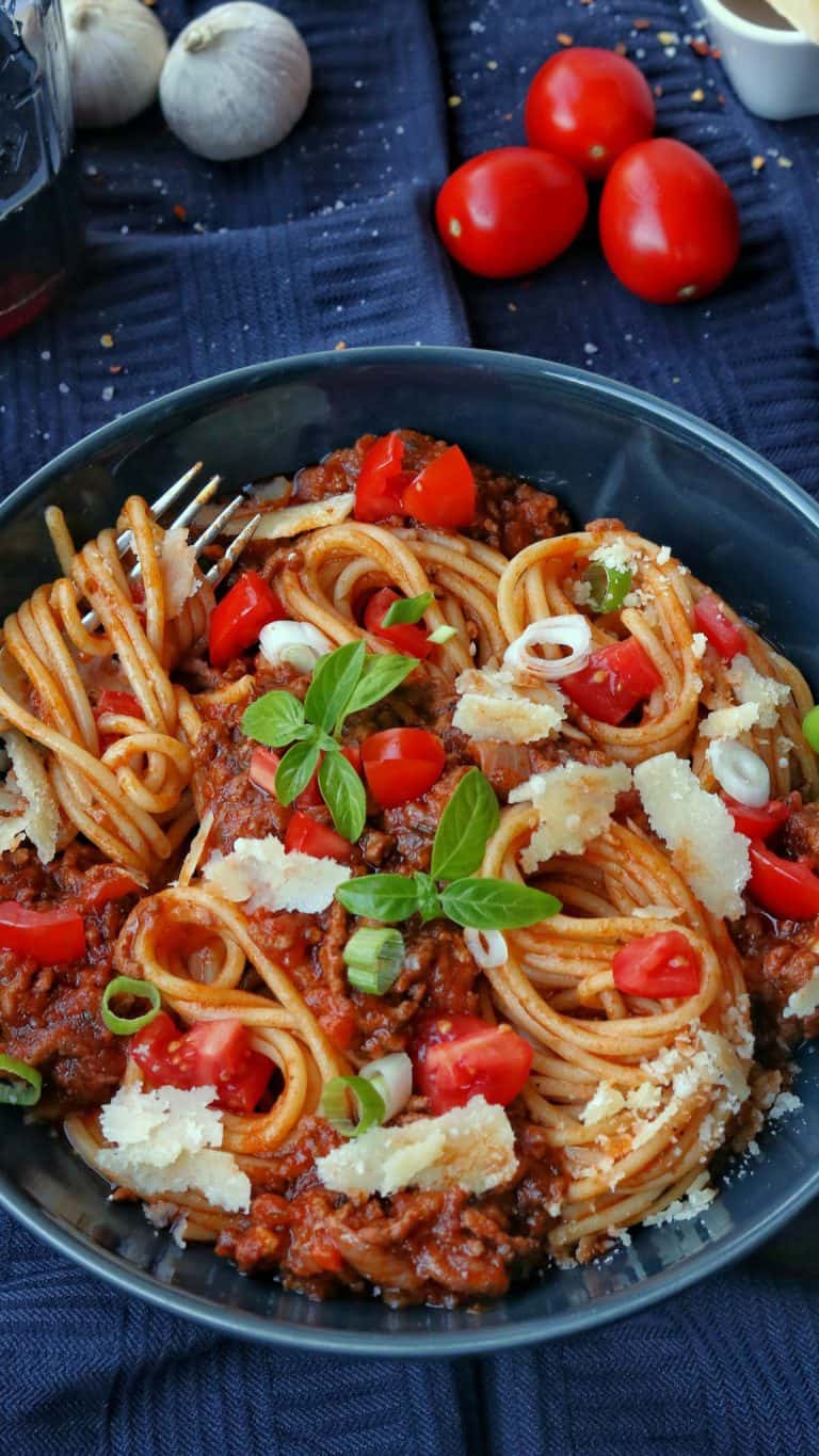 Spaghetti Bolognese Total Einfach Und Lecker Instakoch De