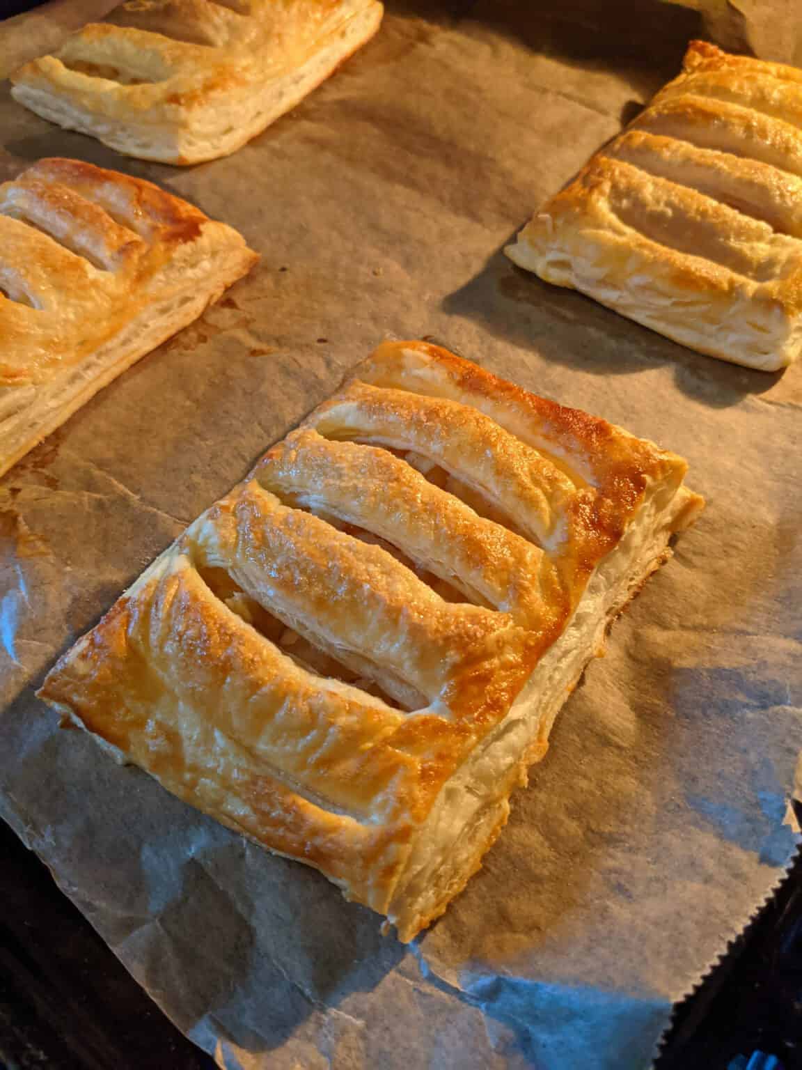 Apfeltaschen mit Blätterteig - Schnell und einfach selbst gemacht ...