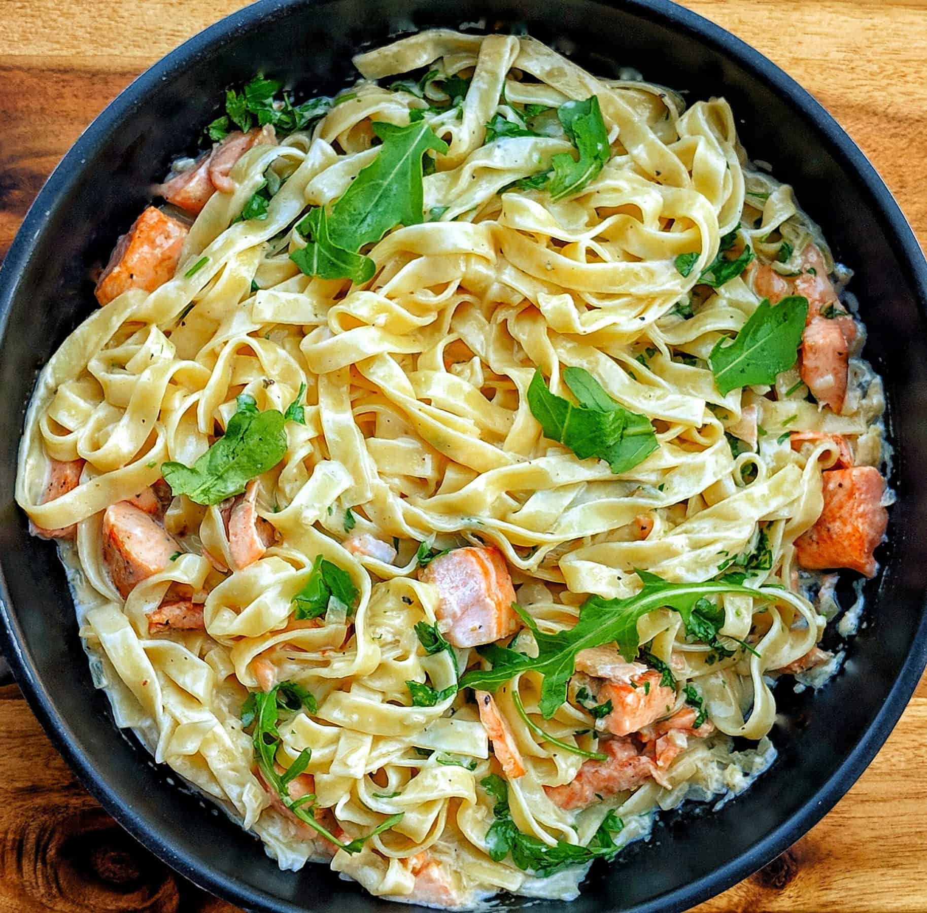 Lachs In Sahnesoße Mit Bandnudeln Instakoch De