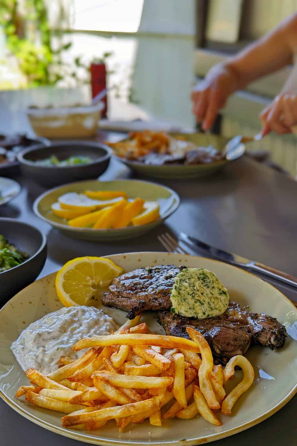 Griechische Lammkoteletts vom Grill oder aus der Pfanne - Instakoch.de