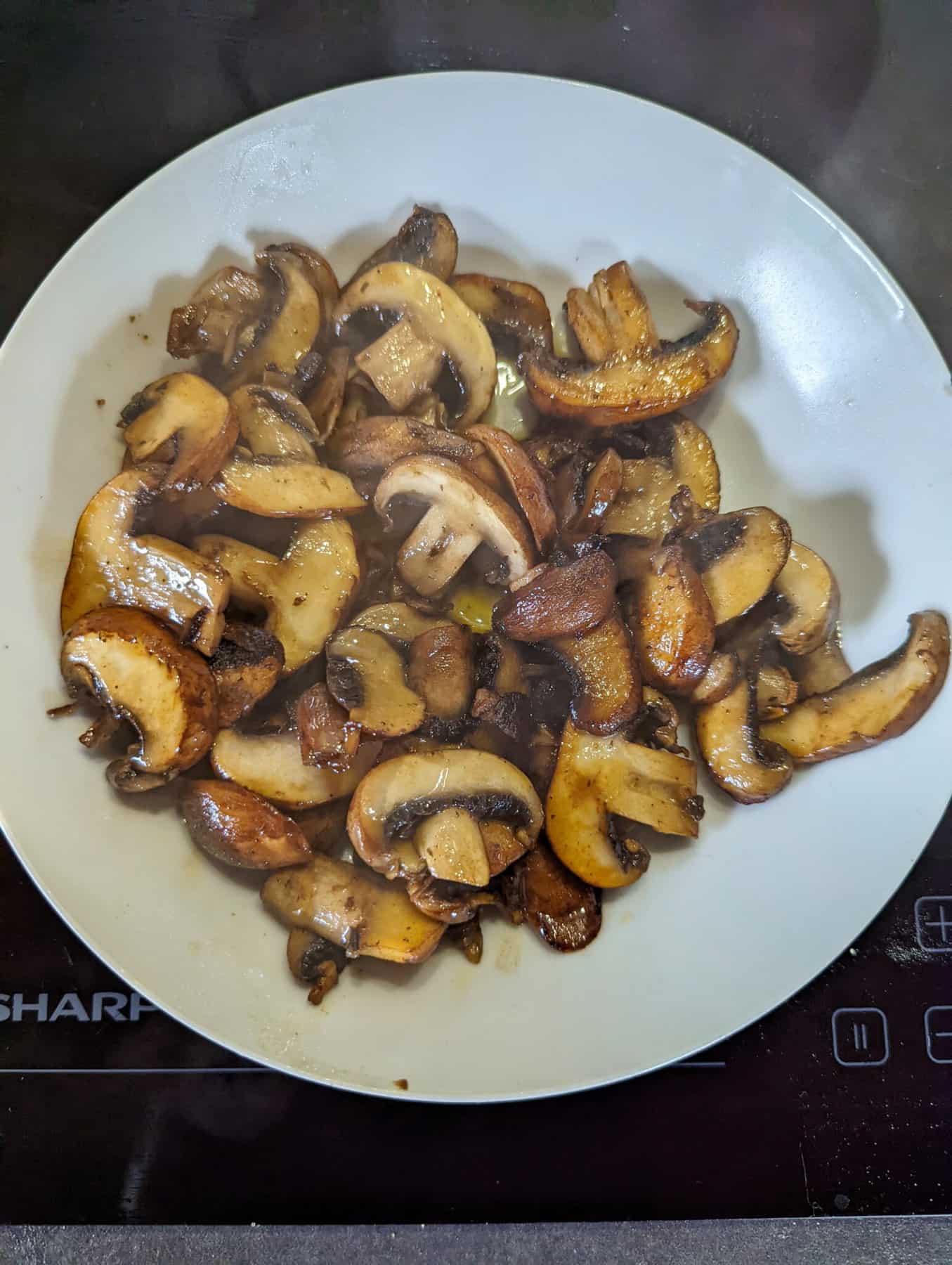 Schnitzelauflauf mit Champignonrahmsosse - Schnelles Rezept - Instakoch.de