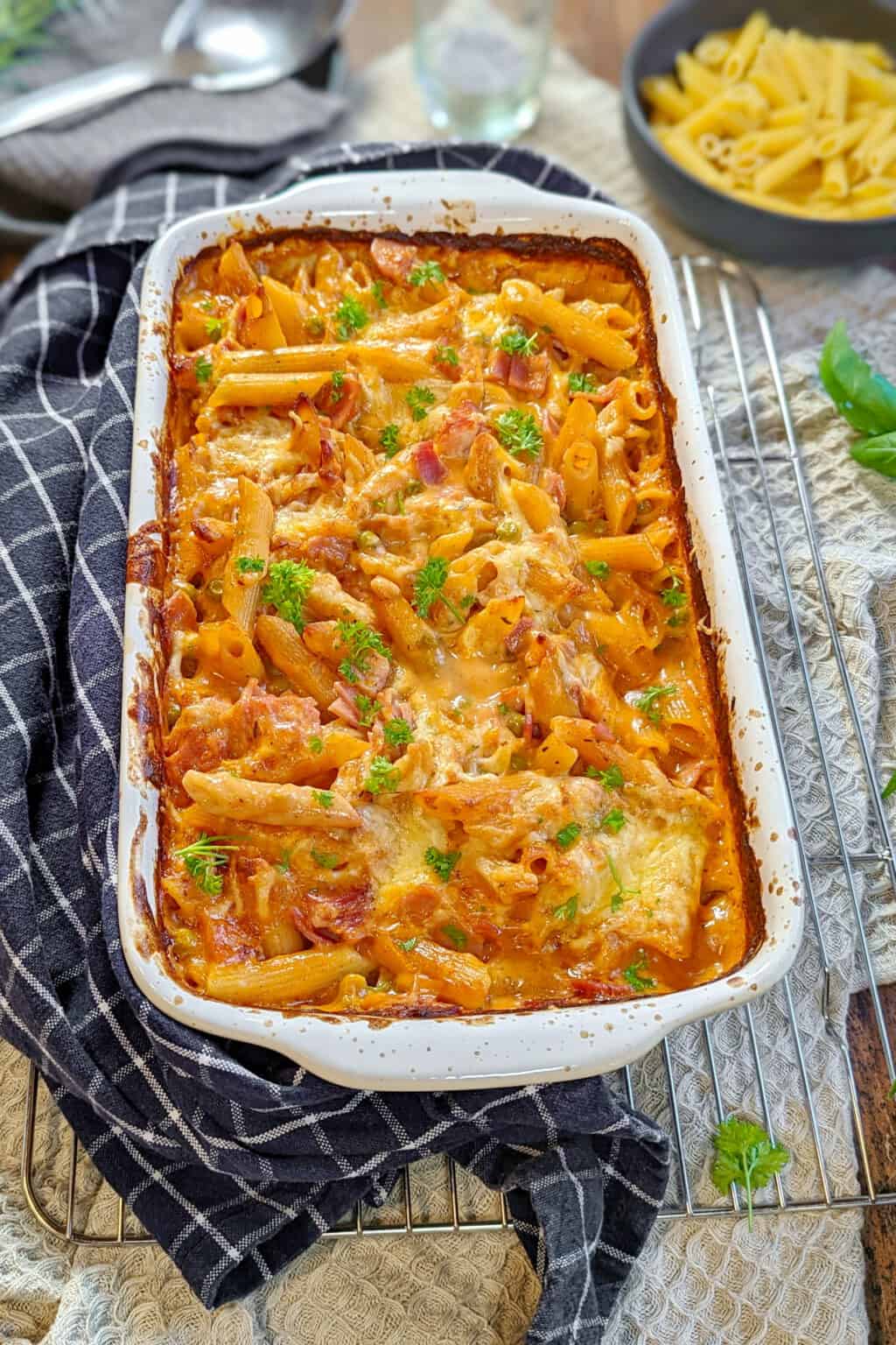 Nudel-Schinken-Gratin - Einfaches Rezept - Instakoch.de